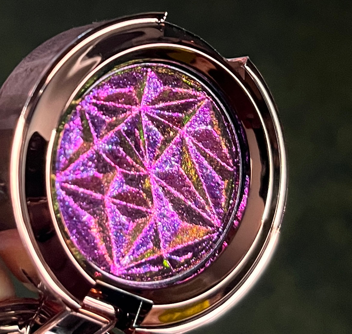 Super Glossy Multi-Chrome Eyeshadow