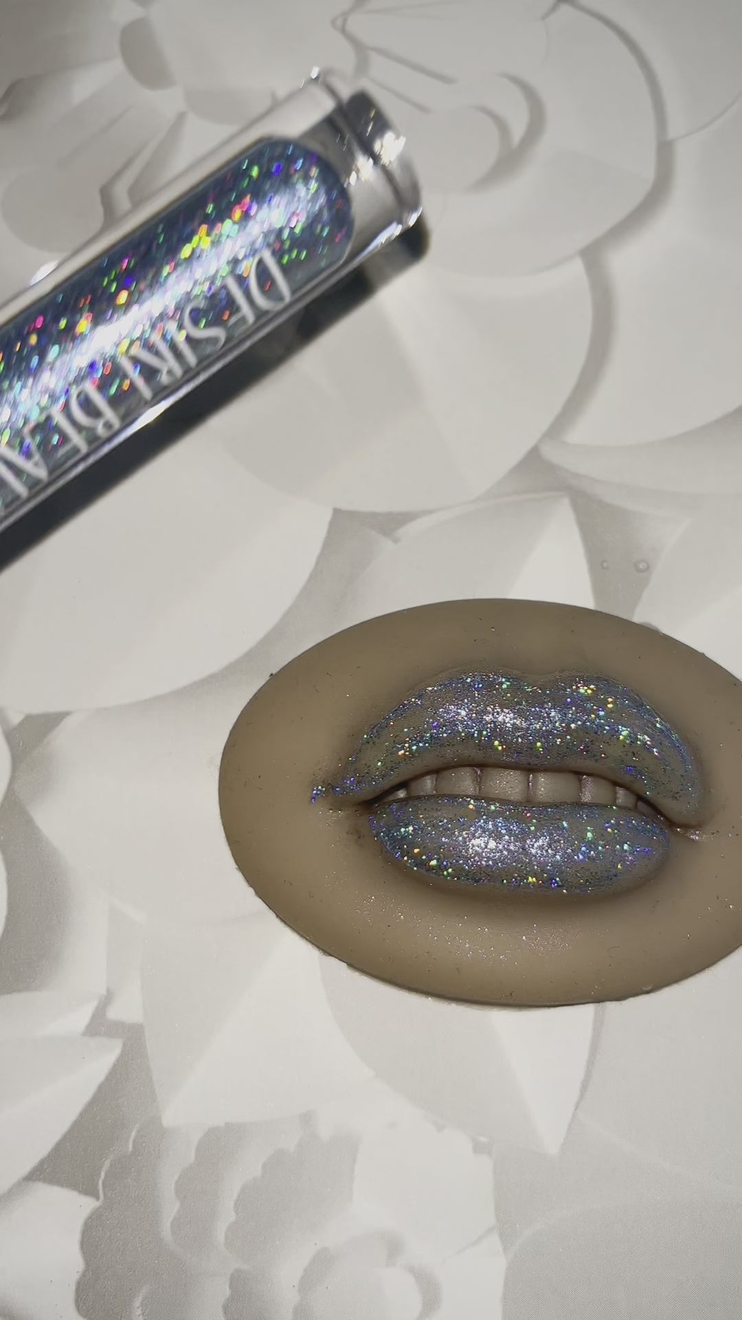 Holographic Multichrome Lipgloss